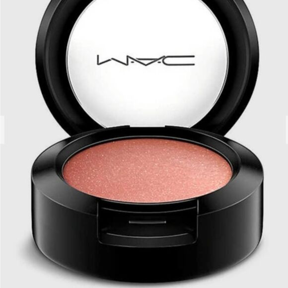Mac Cosmetics Frost Eyeshadow - Picture 2 of 8